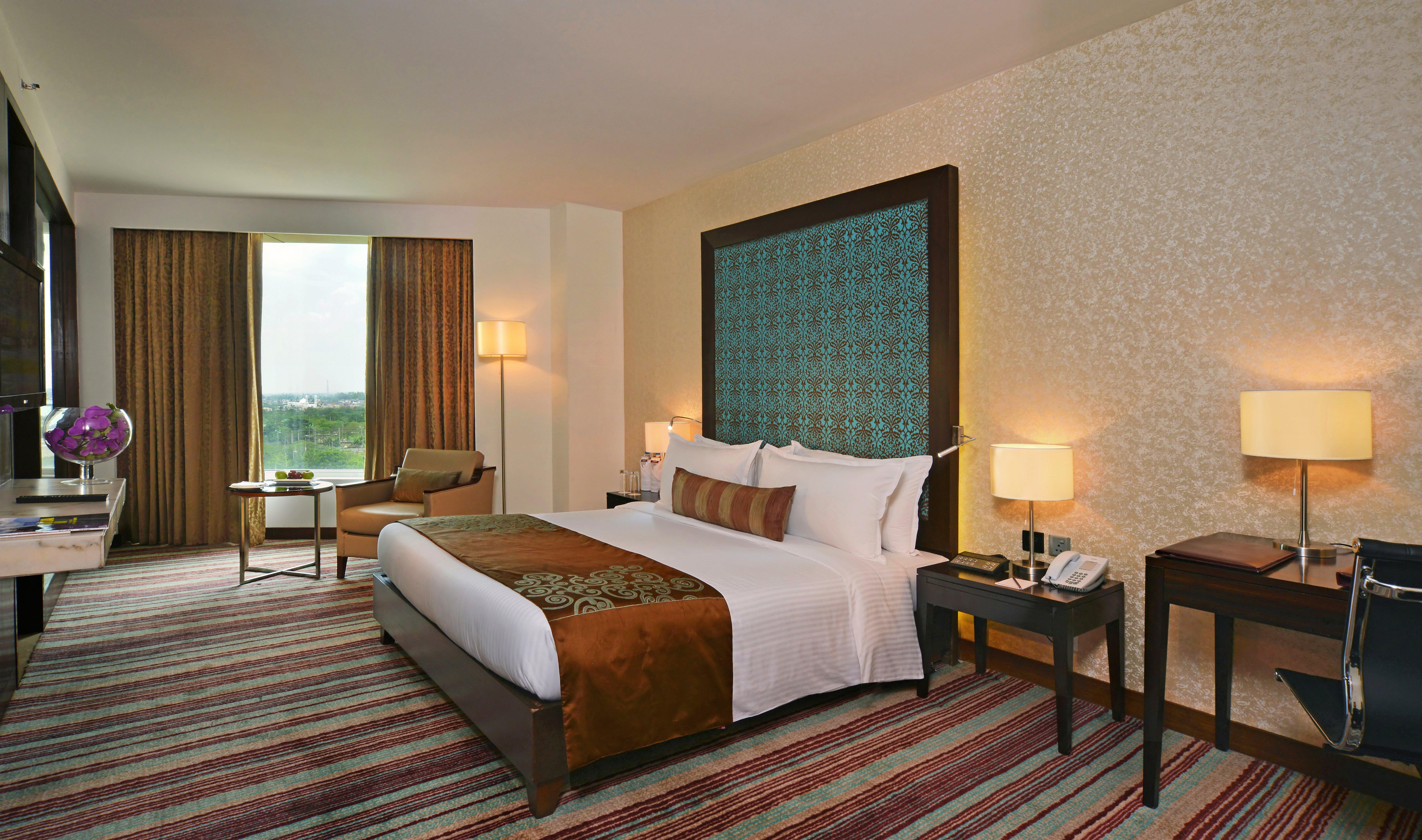 Holiday Inn Chandigarh Panchkula, An Ihg Hotel Exterior photo A room at the Taj Bengal