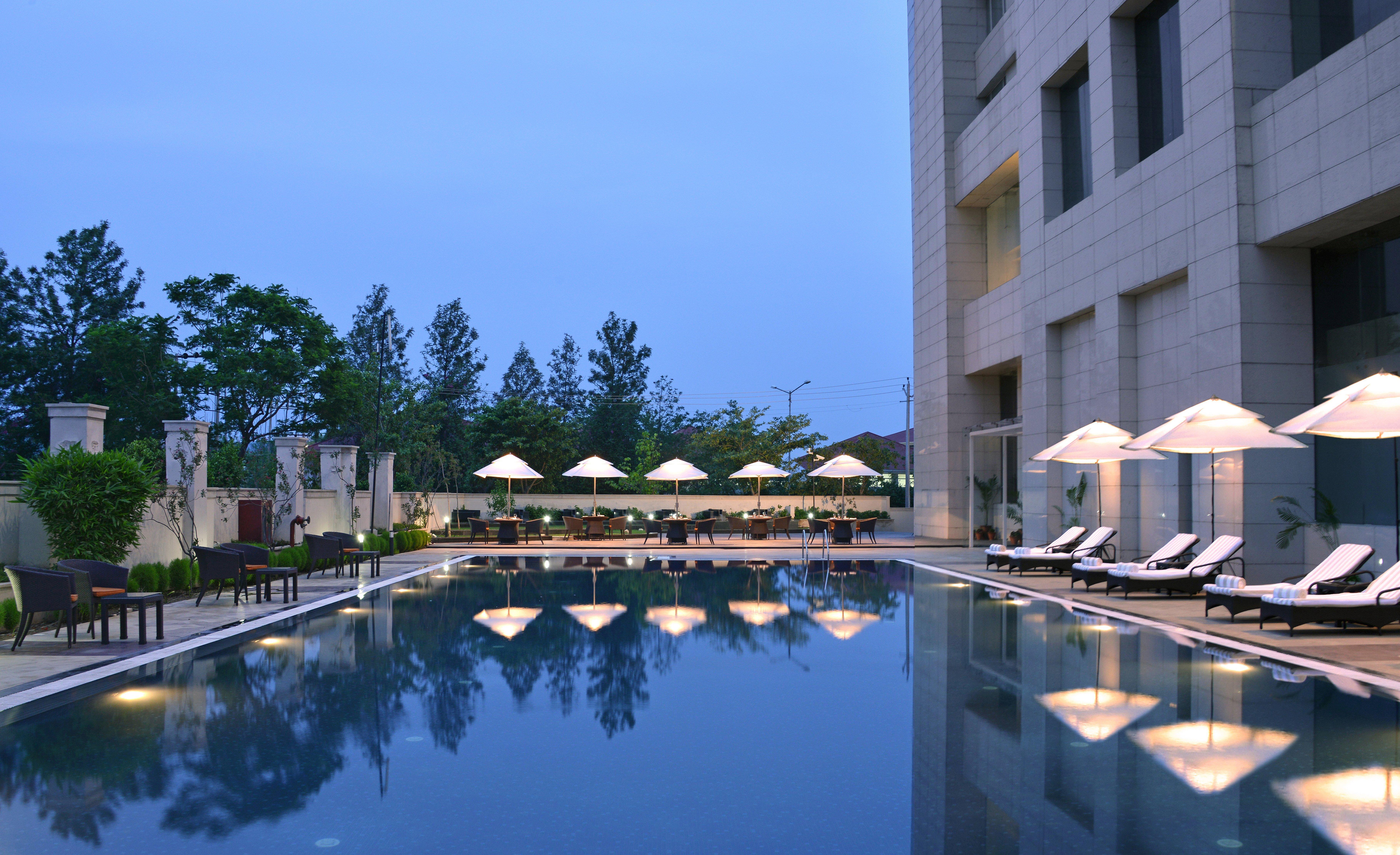 Holiday Inn Chandigarh Panchkula, An Ihg Hotel Exterior photo The Park, Hyderabad