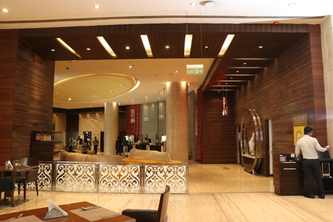 Holiday Inn Chandigarh Panchkula, An Ihg Hotel Exterior photo Lobby