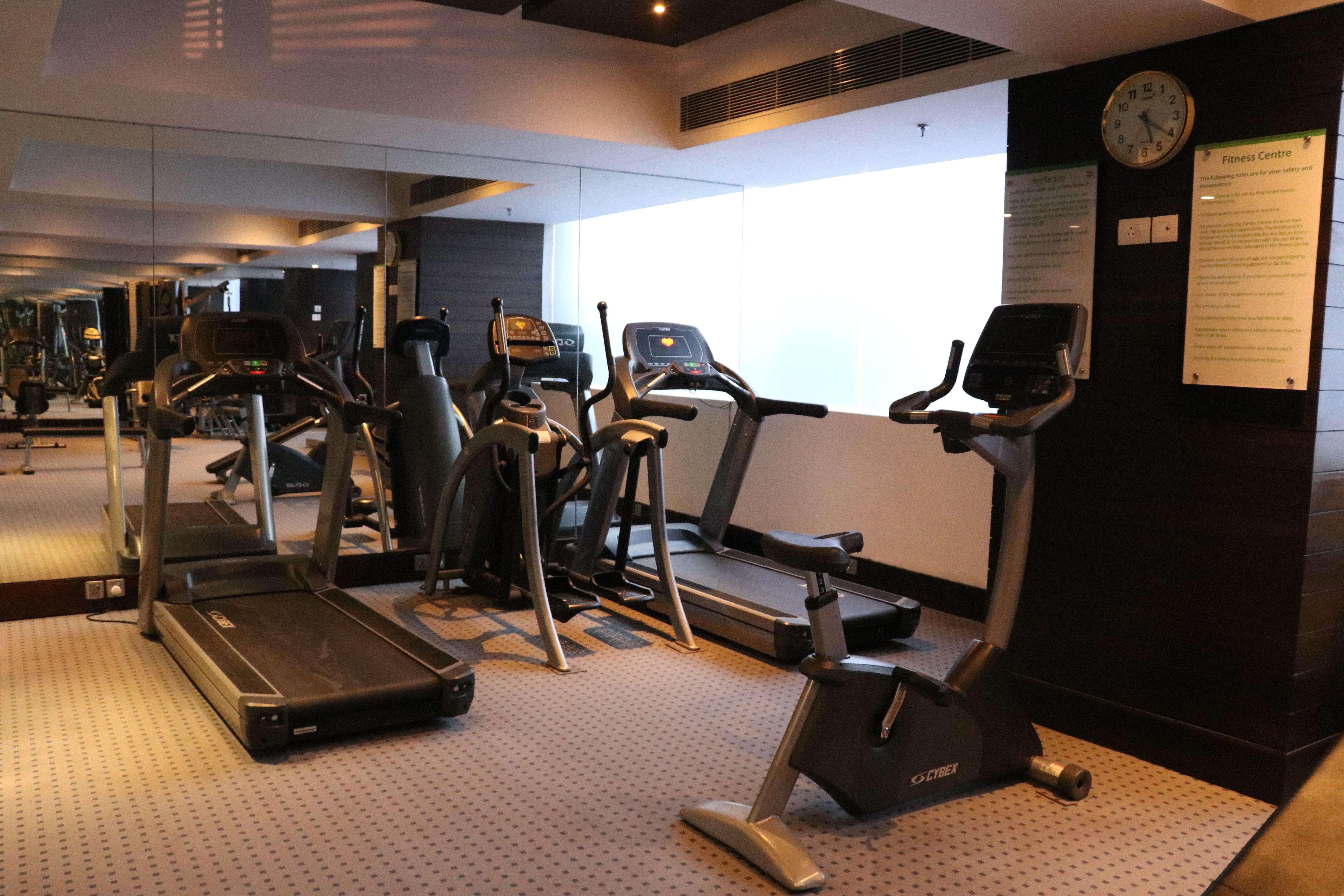 Holiday Inn Chandigarh Panchkula, An Ihg Hotel Exterior photo A gym in a hotel